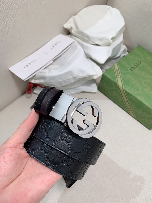 スーパーコピーグッチベルト背面デザイン